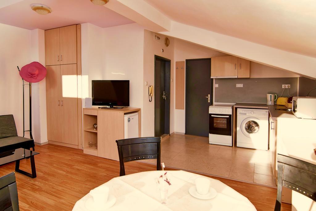 Batak Studio Burgas Habitación foto