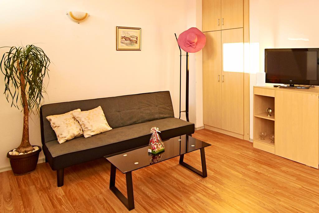 Batak Studio Burgas Habitación foto